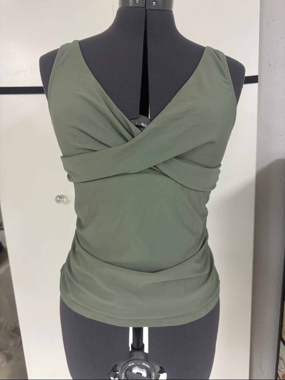 Cupshe Army Green Cross-Front Tankini Top